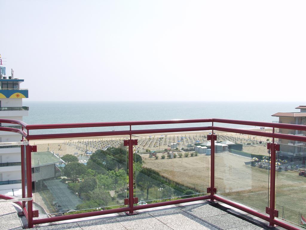 Hotel Coppe Jesolo Exterior photo