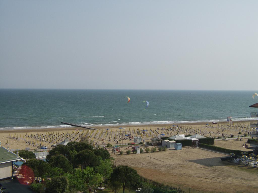 Hotel Coppe Jesolo Exterior photo